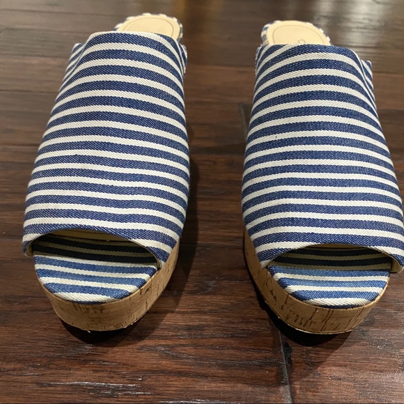 Charles By Charles David Women's Blue and White Striped Cork Heels Size 10 M - Picture 8 of 11
